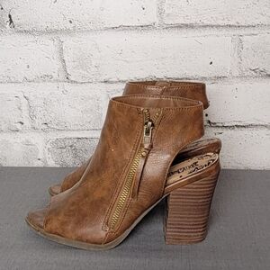 BRASH Brown Peep Toe Booties Size 6.5 Block Heel Zip Back Ankle Boots